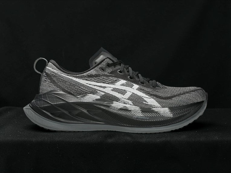 Asics SUPERBLAST 2