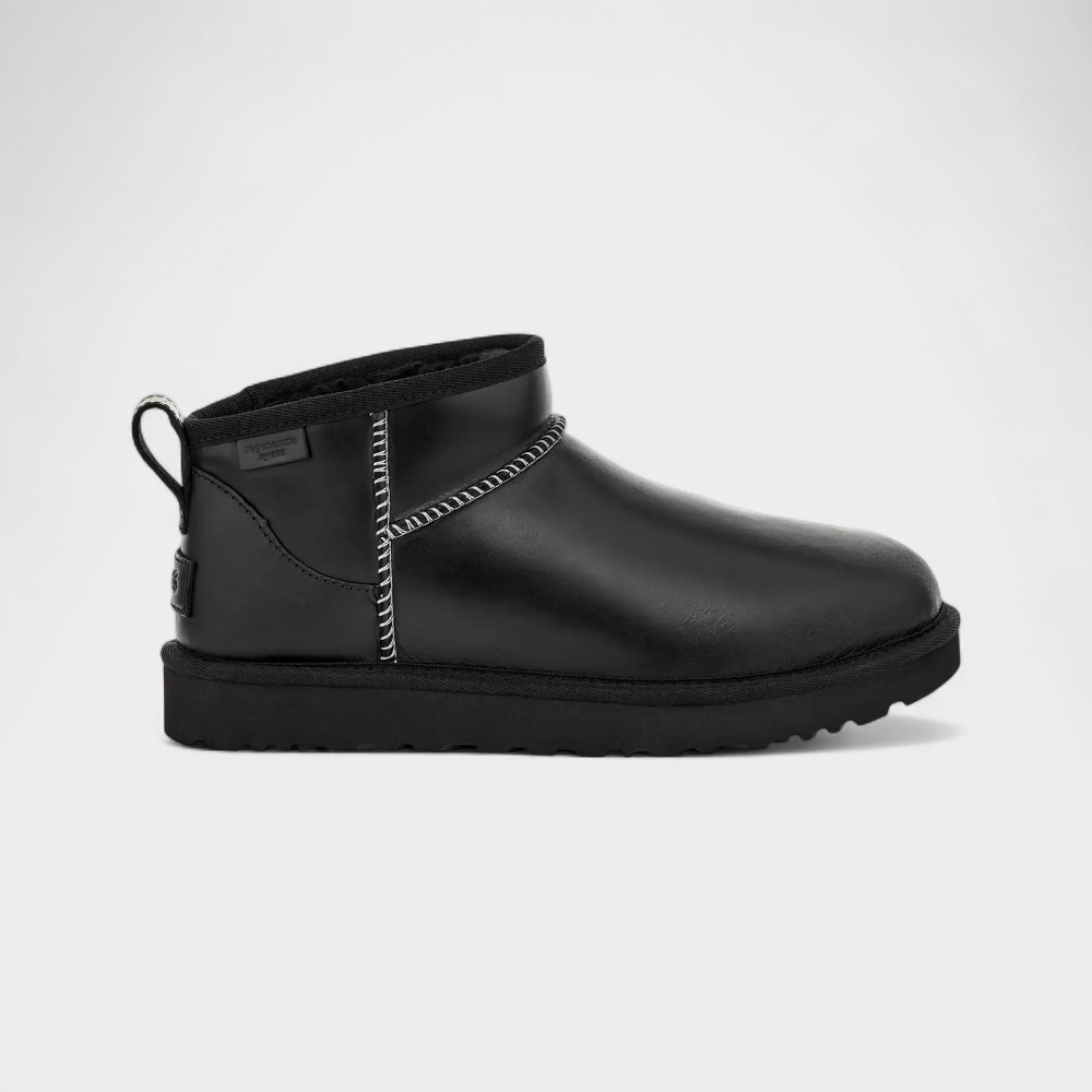 UGG Classic Ultra Mini - Black Leather