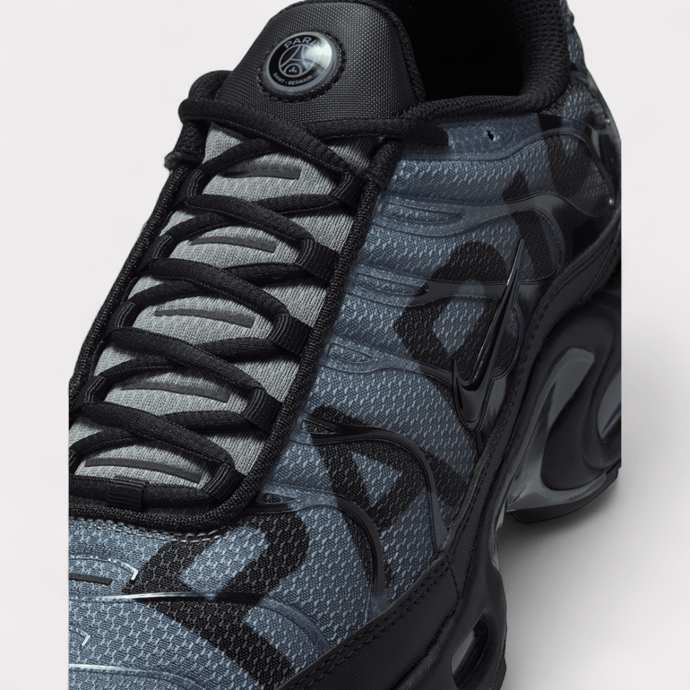 Nike Air Max Plus - PARIS