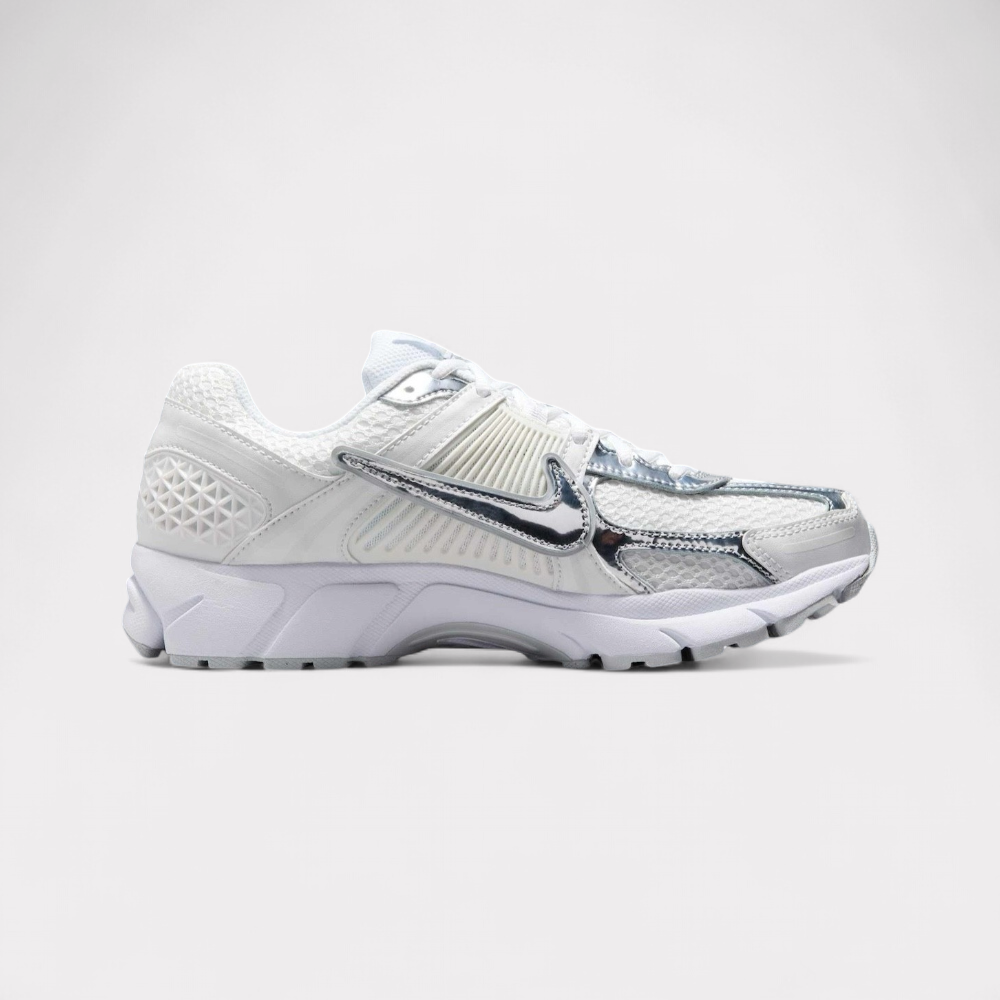 Nike Zoom Vomero 5 - White Silver