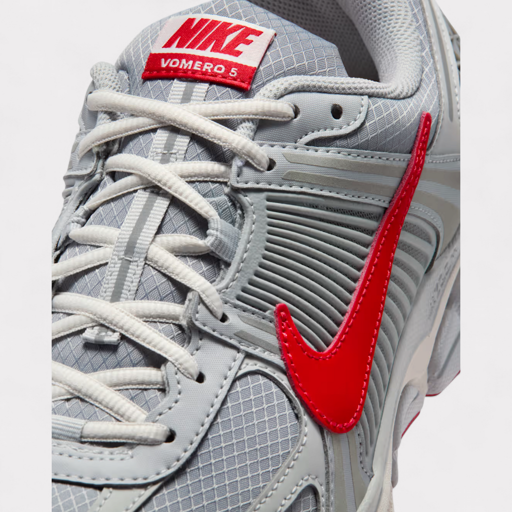Nike Zoom Vomero 5 - Grey Fog Red