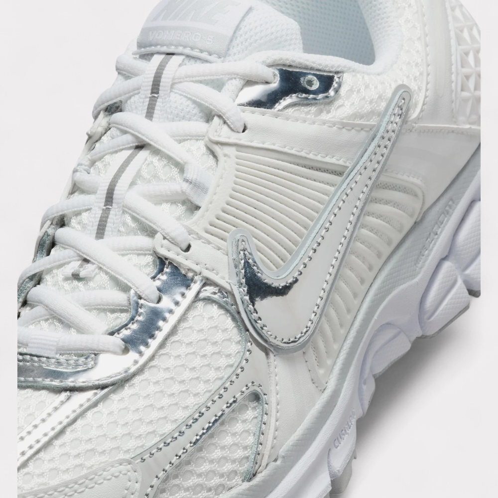 Nike Zoom Vomero 5 - White Silver