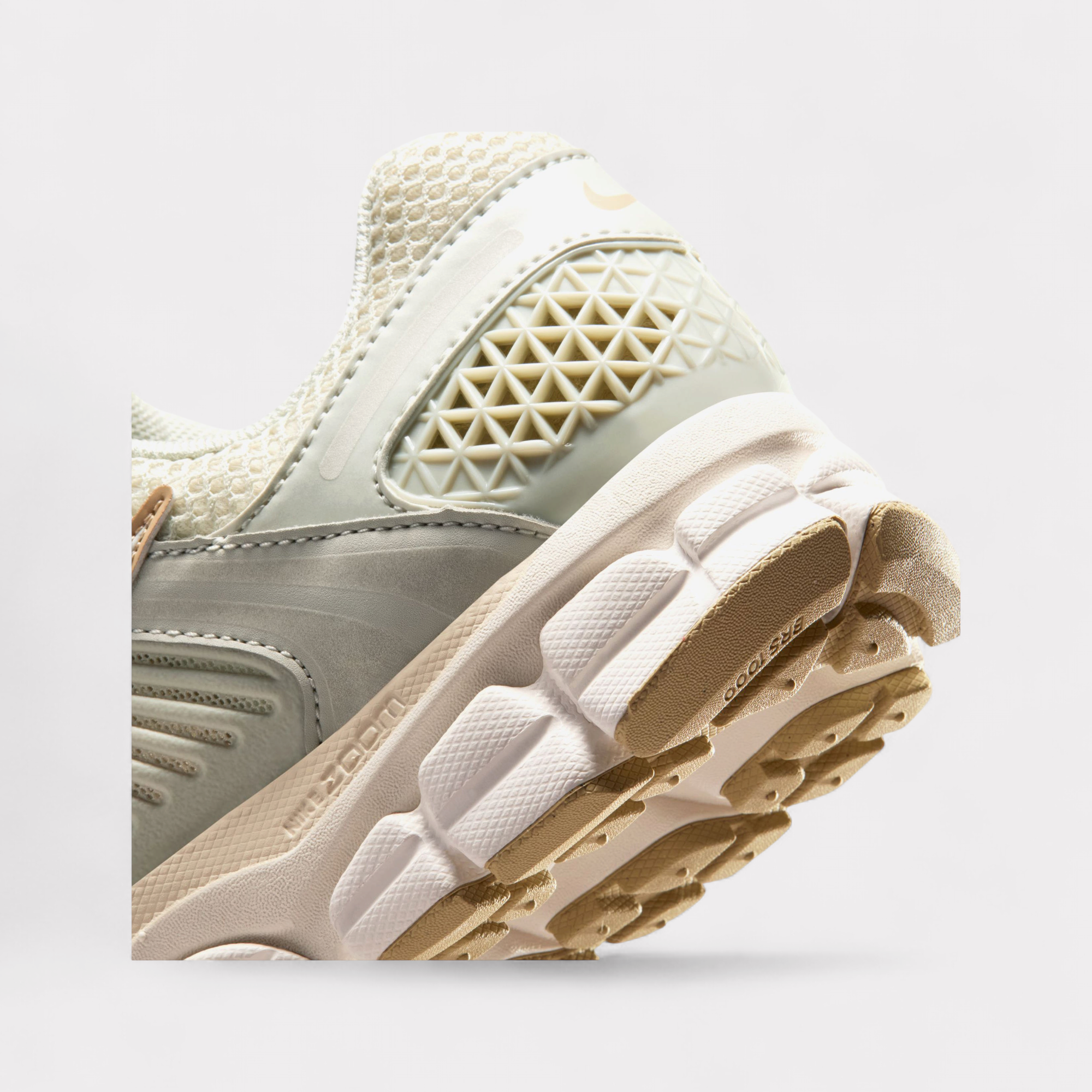 Nike Zoom Vomero 5 - Light Bone Phantom