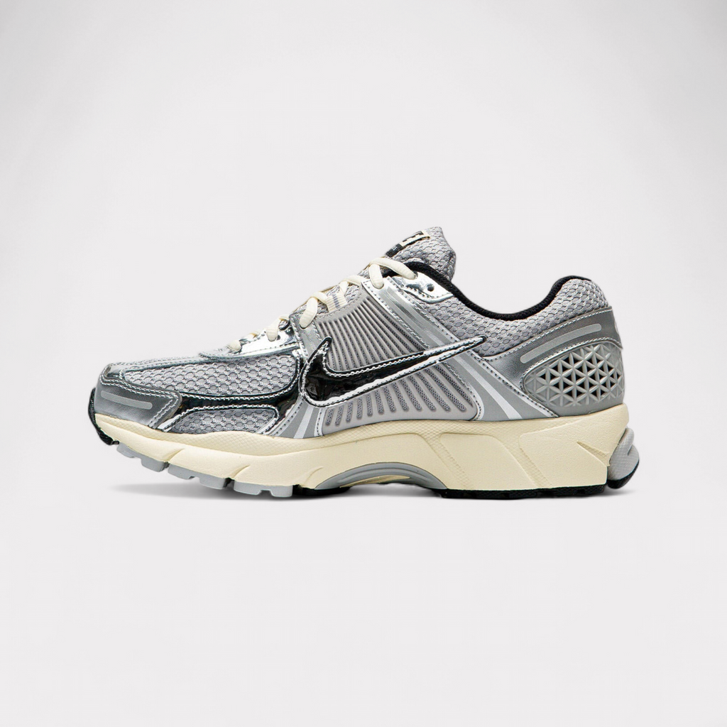 Nike Zoom Vomero 5 - Chrome Coconut