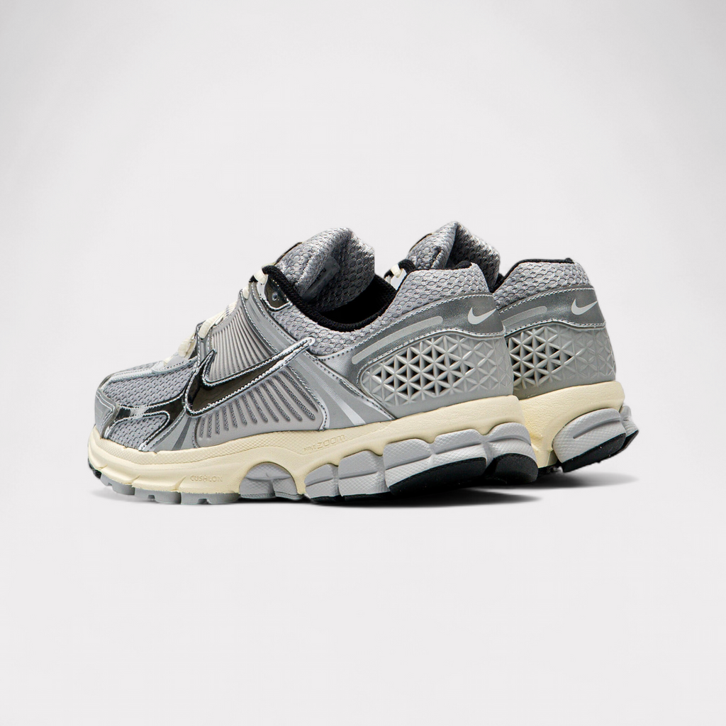Nike Zoom Vomero 5 - Chrome Coconut