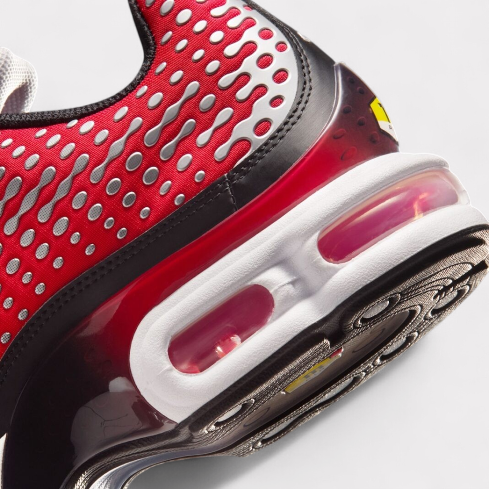 Nike Air Max Plus VII - University Red