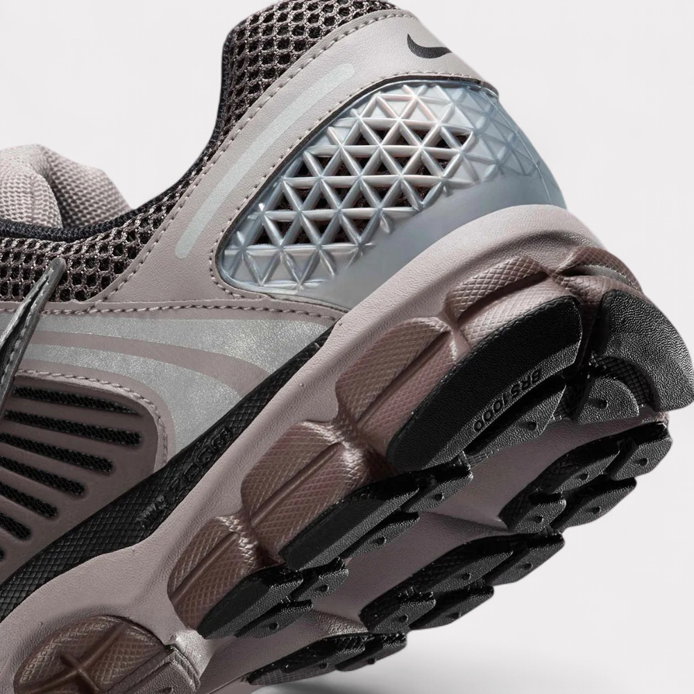 Nike Zoom Vomero 5 - Grey Cave Stone
